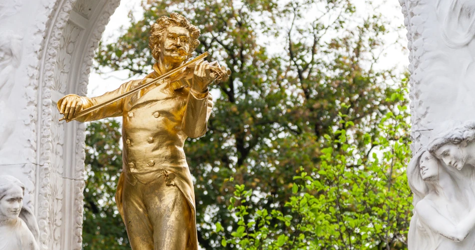 A Relaxing Day at Stadtpark Vienna